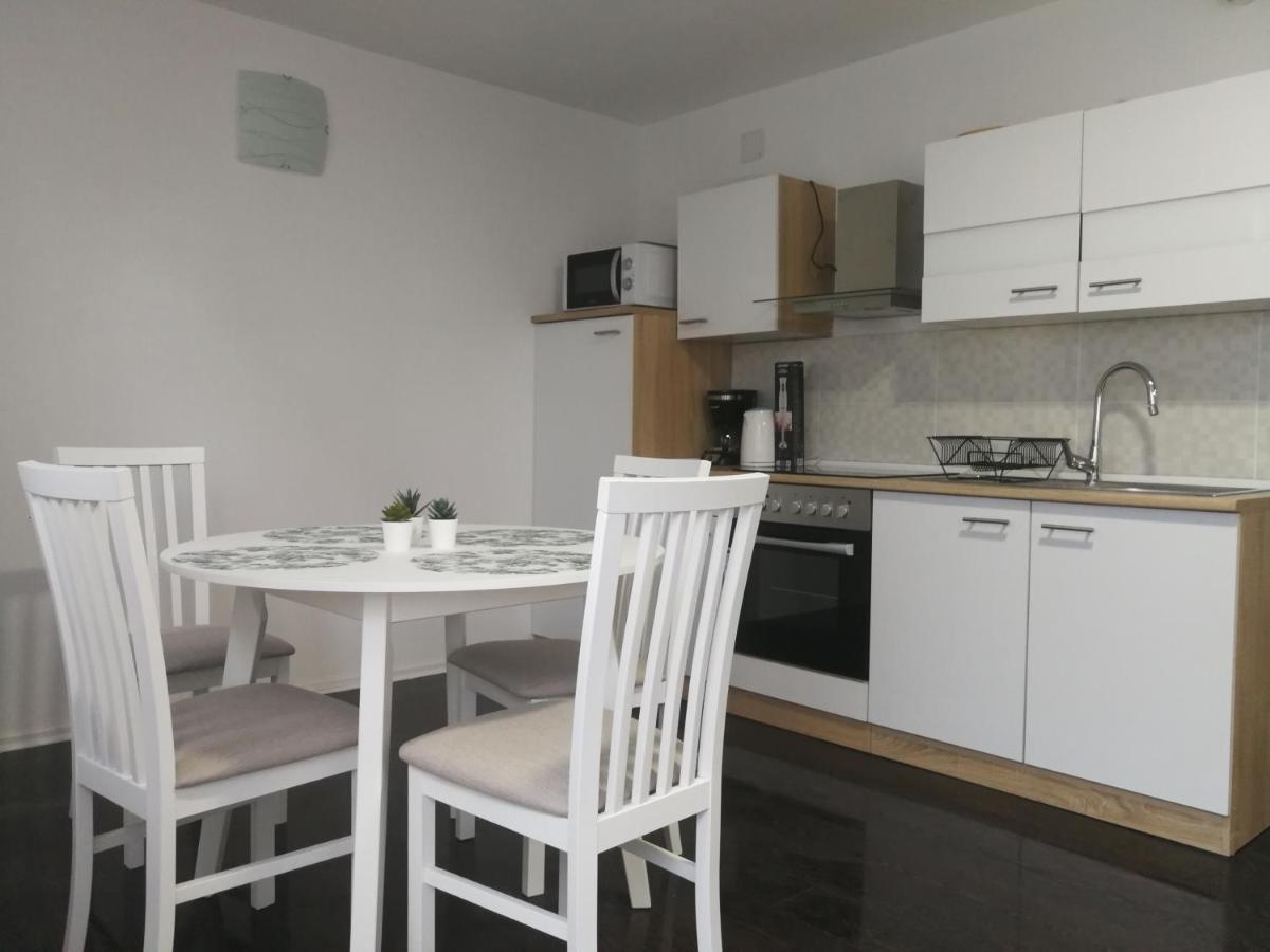 Apartments With A Parking Space Smoljanac, Plitvice - 12345 Εξωτερικό φωτογραφία