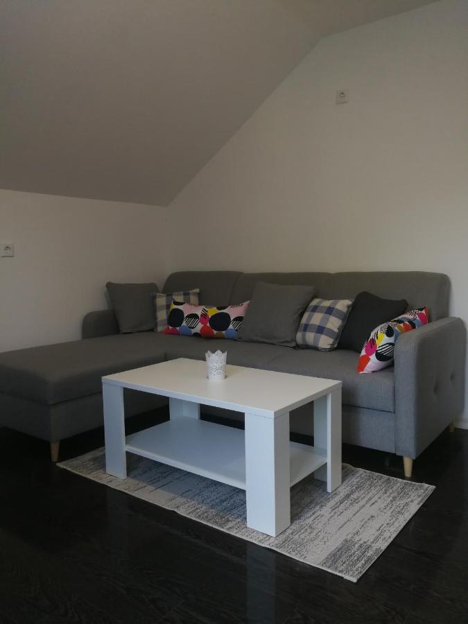 Apartments With A Parking Space Smoljanac, Plitvice - 12345 Εξωτερικό φωτογραφία